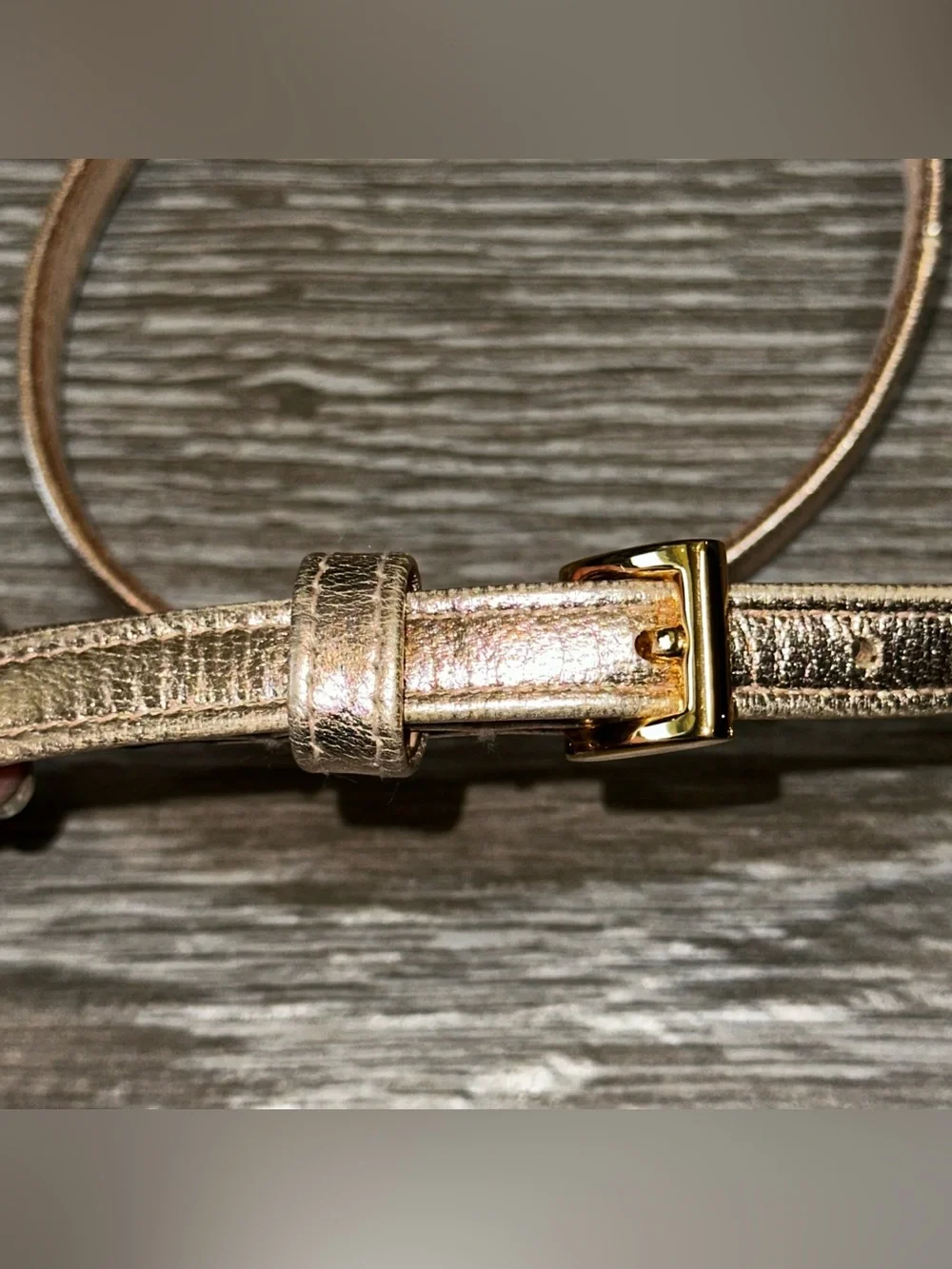 J.CREW Rose Gold Metallic Leather Skinny Leather Belt Women M Adjustable Classic - Picture 2 of 7